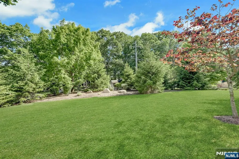 78 Autumn Way 15 Montvale, NJ 07645