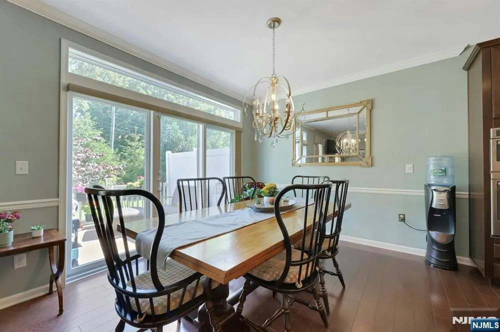 78 Autumn Way 15 Montvale, NJ 07645