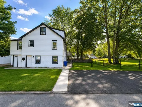 161 Lincoln Avenue 2