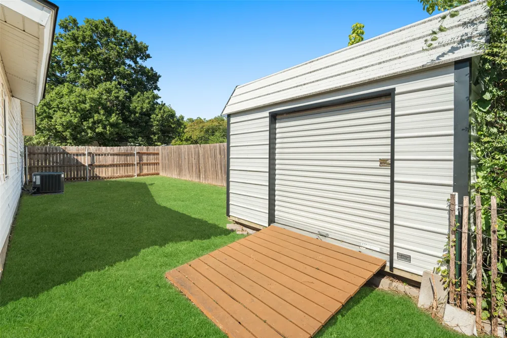 400 Denton Street Howe, TX 75459