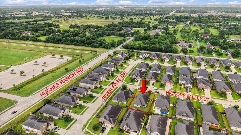 2109 Hickory Valley Court Pearland, TX 77581