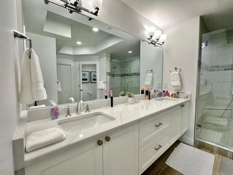125 ISLAND WAY #305 Clearwater, FL 33767