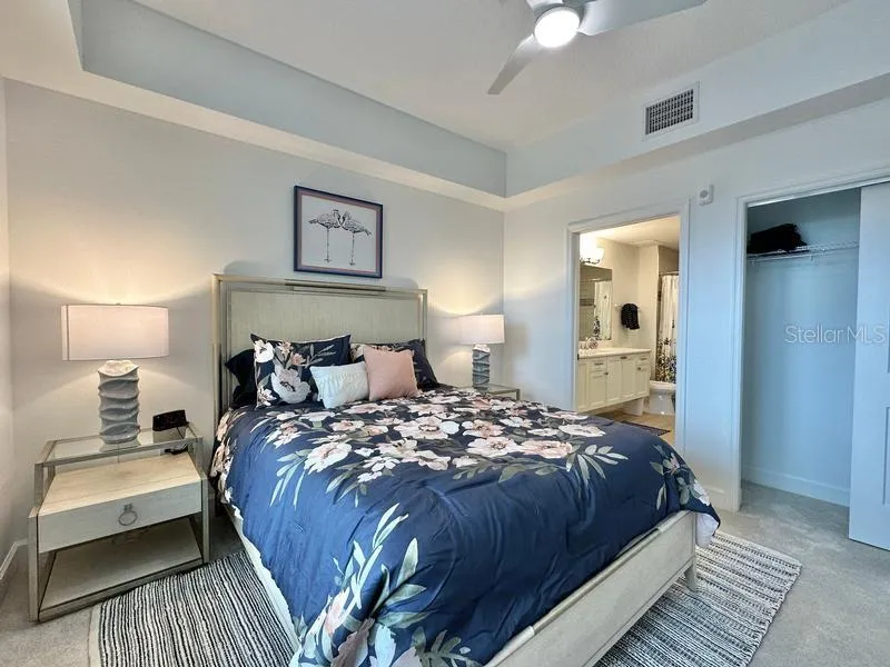 125 ISLAND WAY #305 Clearwater, FL 33767