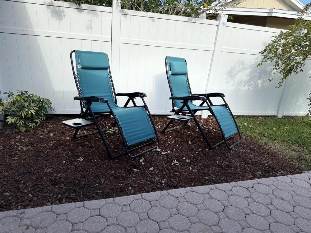 10026 83RD CIRCLE Seminole, FL 33777