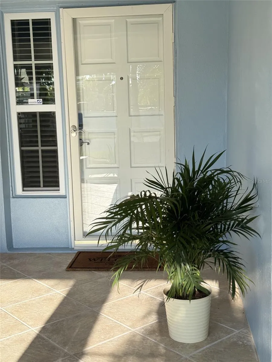 10026 83RD CIRCLE Seminole, FL 33777
