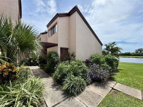 1320 PELICAN CREEK CROSSING