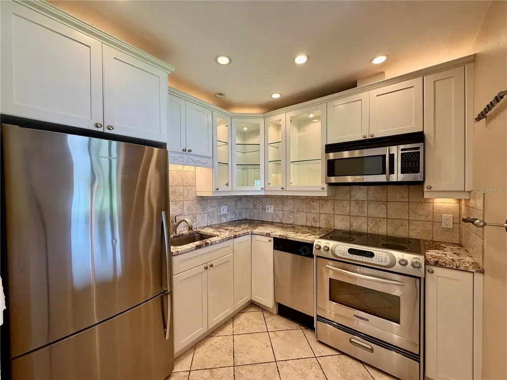 1320 PELICAN CREEK CROSSING St Petersburg, FL 33707