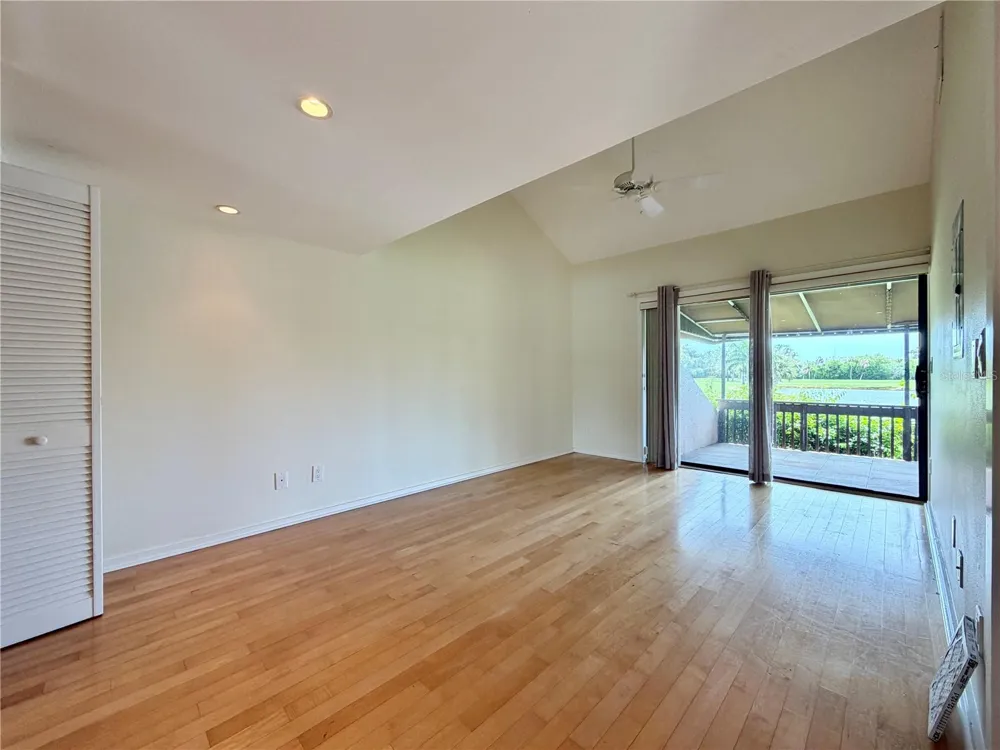 1320 PELICAN CREEK CROSSING St Petersburg, FL 33707