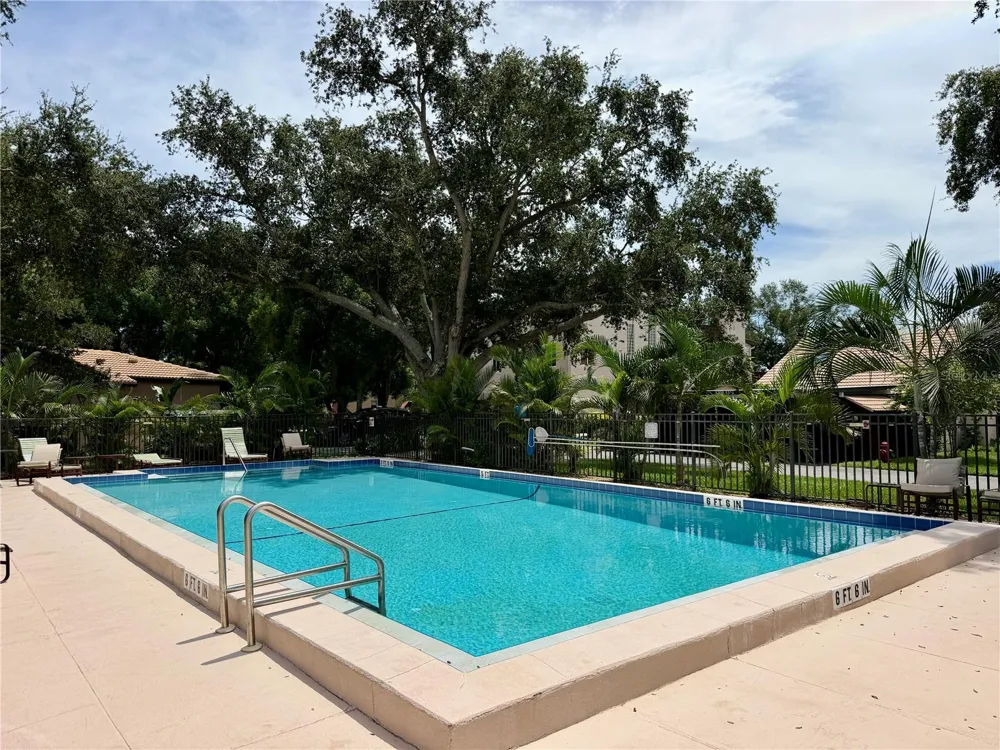 1320 PELICAN CREEK CROSSING St Petersburg, FL 33707