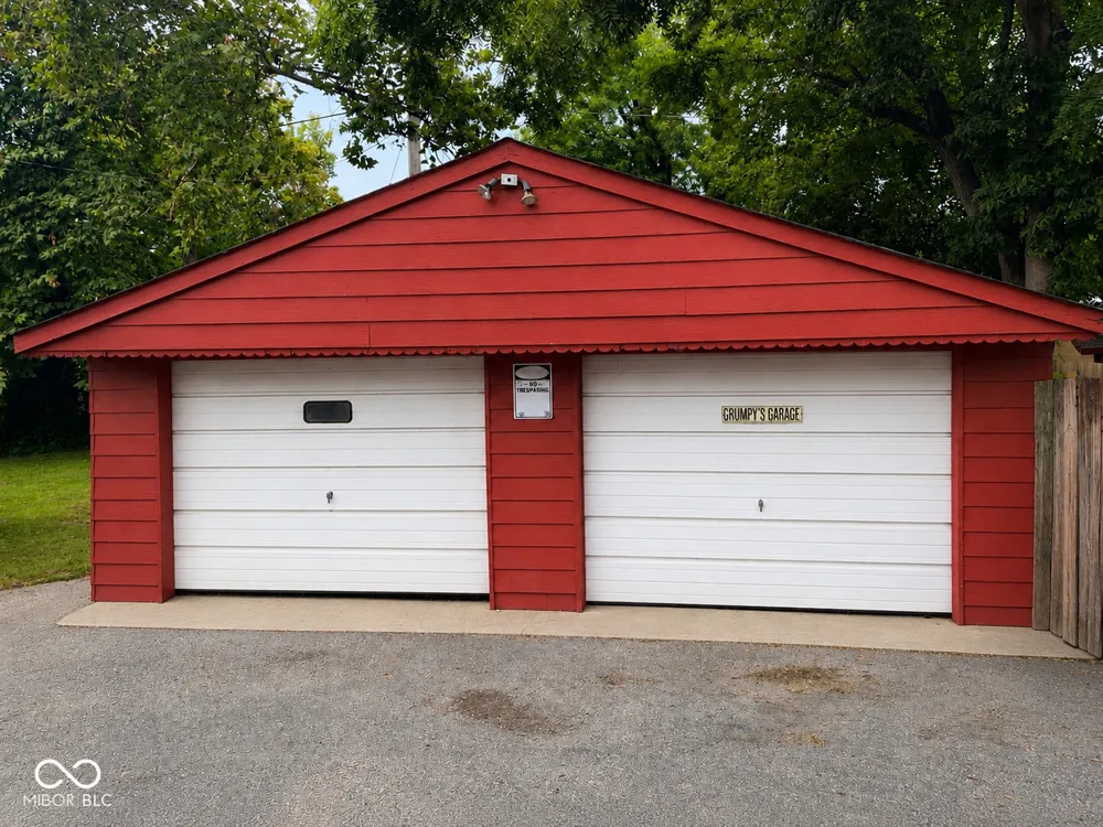 4010 Moline Drive Indianapolis, IN 46221
