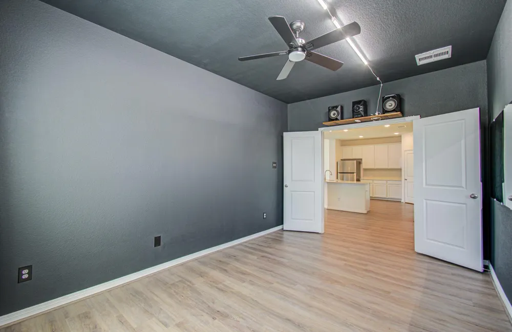 537 Green Meadows Drive West Columbia, TX 77486