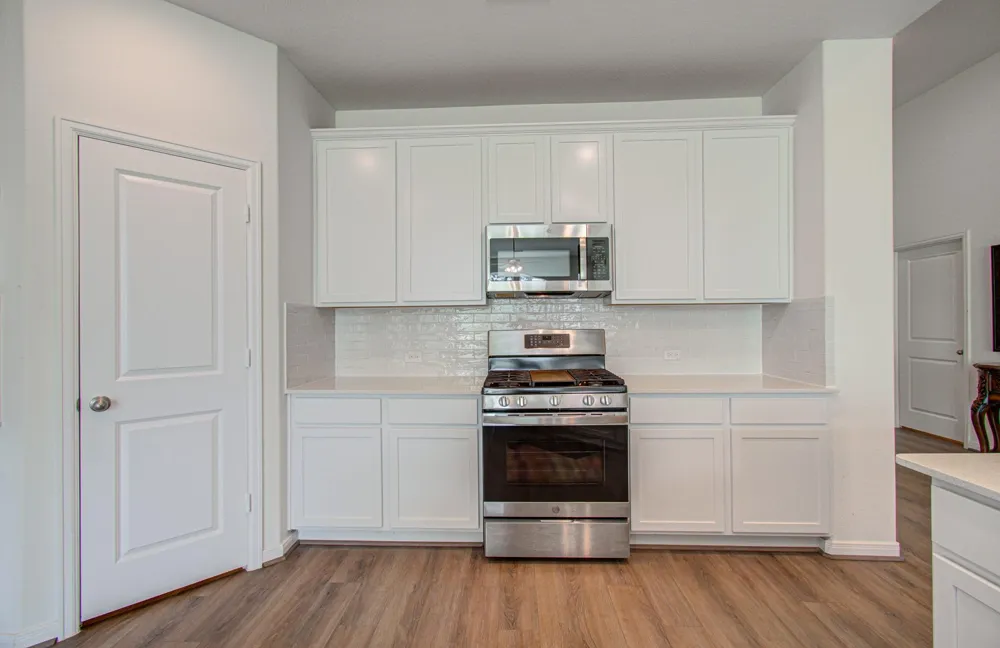 537 Green Meadows Drive West Columbia, TX 77486