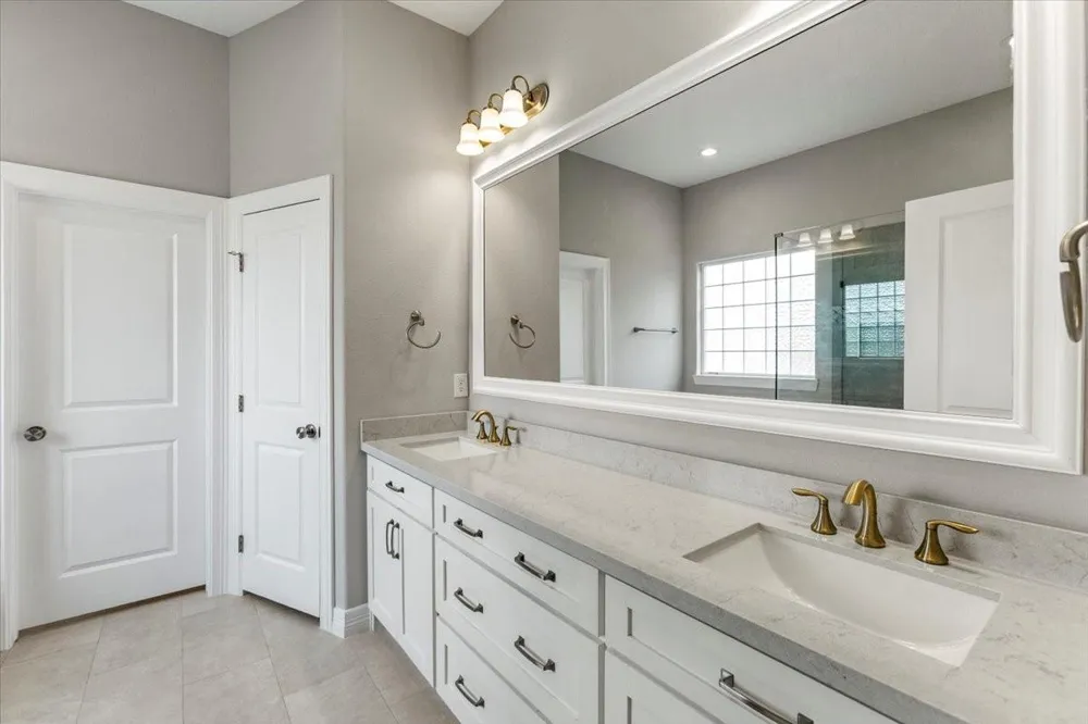 218 Debbie Lane San Leon, TX 77539