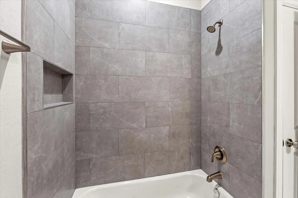 218 Debbie Lane San Leon, TX 77539