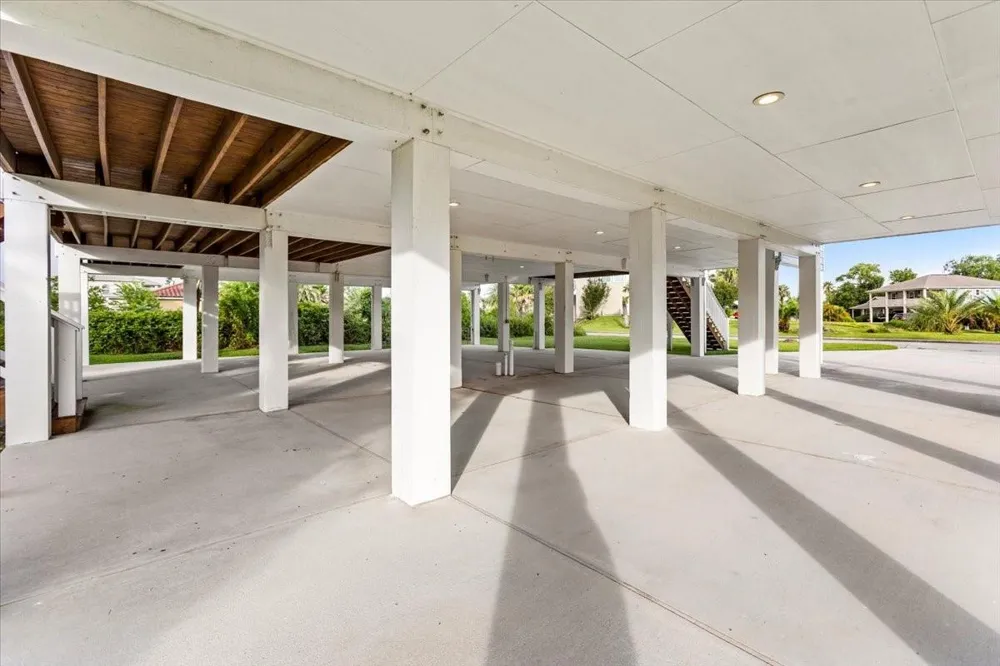 218 Debbie Lane San Leon, TX 77539