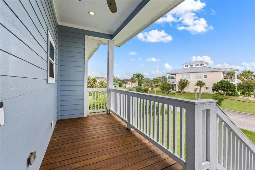 218 Debbie Lane San Leon, TX 77539