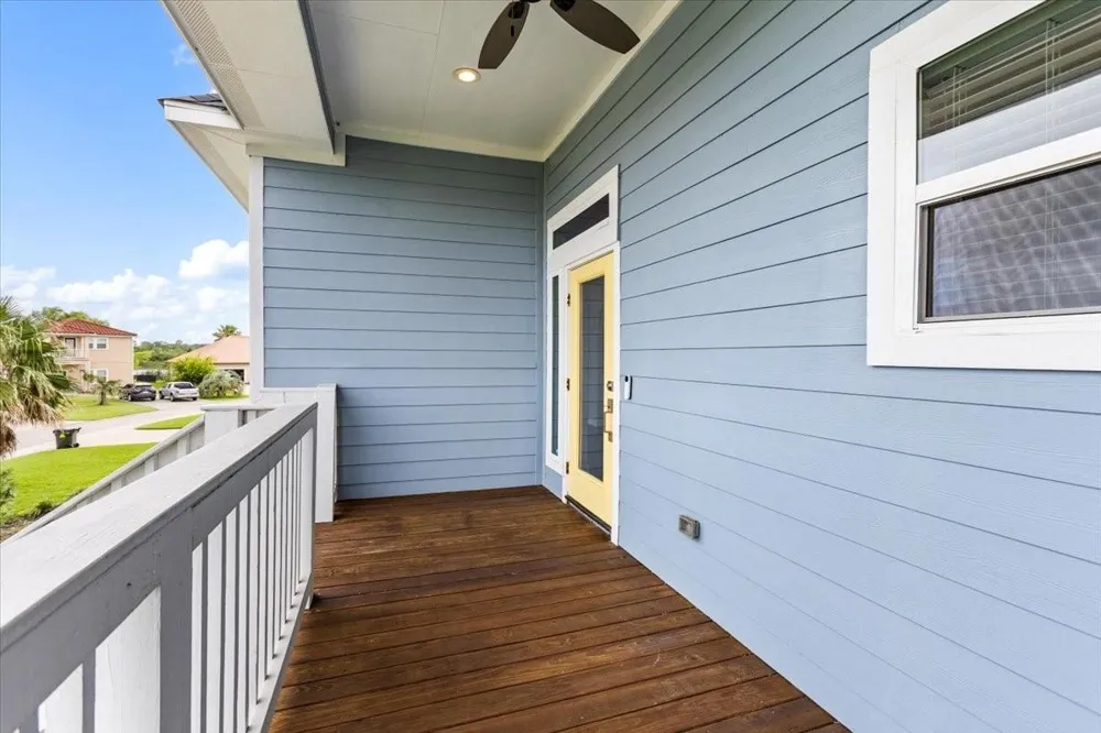 218 Debbie Lane San Leon, TX 77539