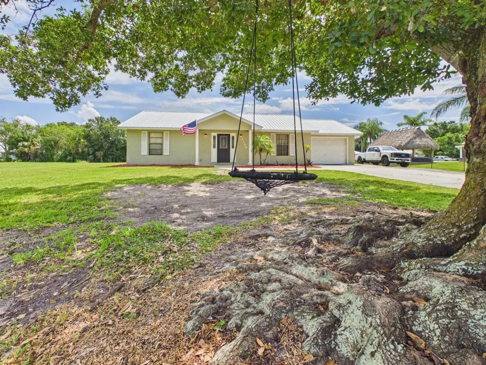 1150 SW 85TH WAY Okeechobee, FL 34974