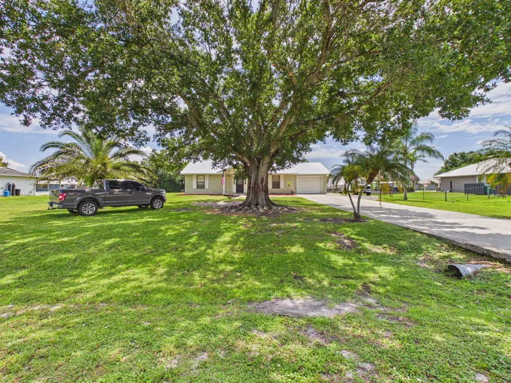 1150 SW 85TH WAY Okeechobee, FL 34974