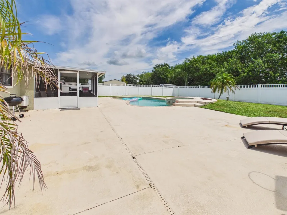 1150 SW 85TH WAY Okeechobee, FL 34974