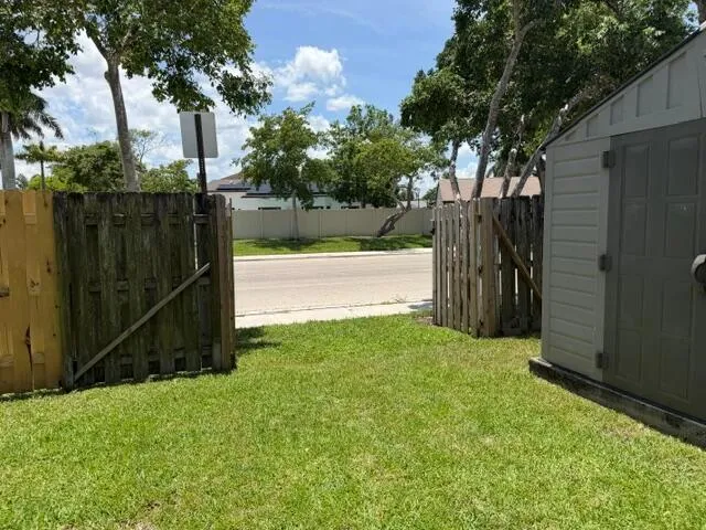 924 CUMBERLAND TERRACE Davie, FL 33325