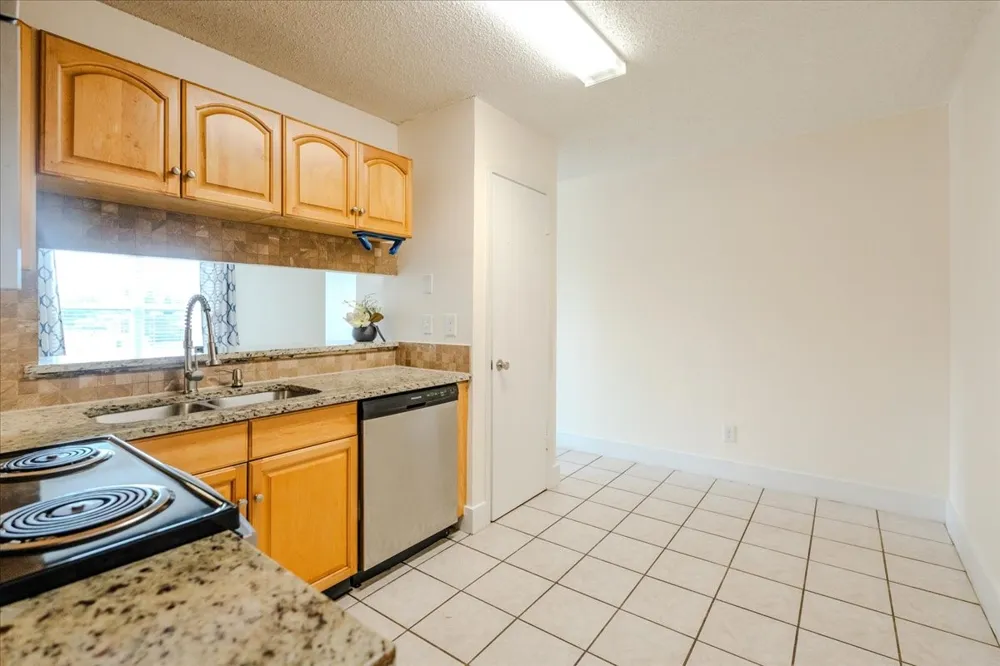 2200 E Trinity Mills Road #516 Carrollton, TX 75006