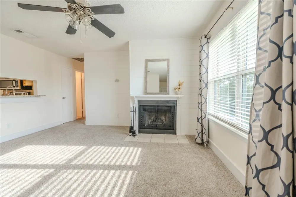 2200 E Trinity Mills Road #516 Carrollton, TX 75006