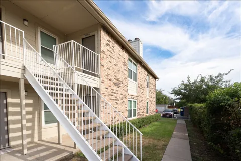 2200 E Trinity Mills Road #516