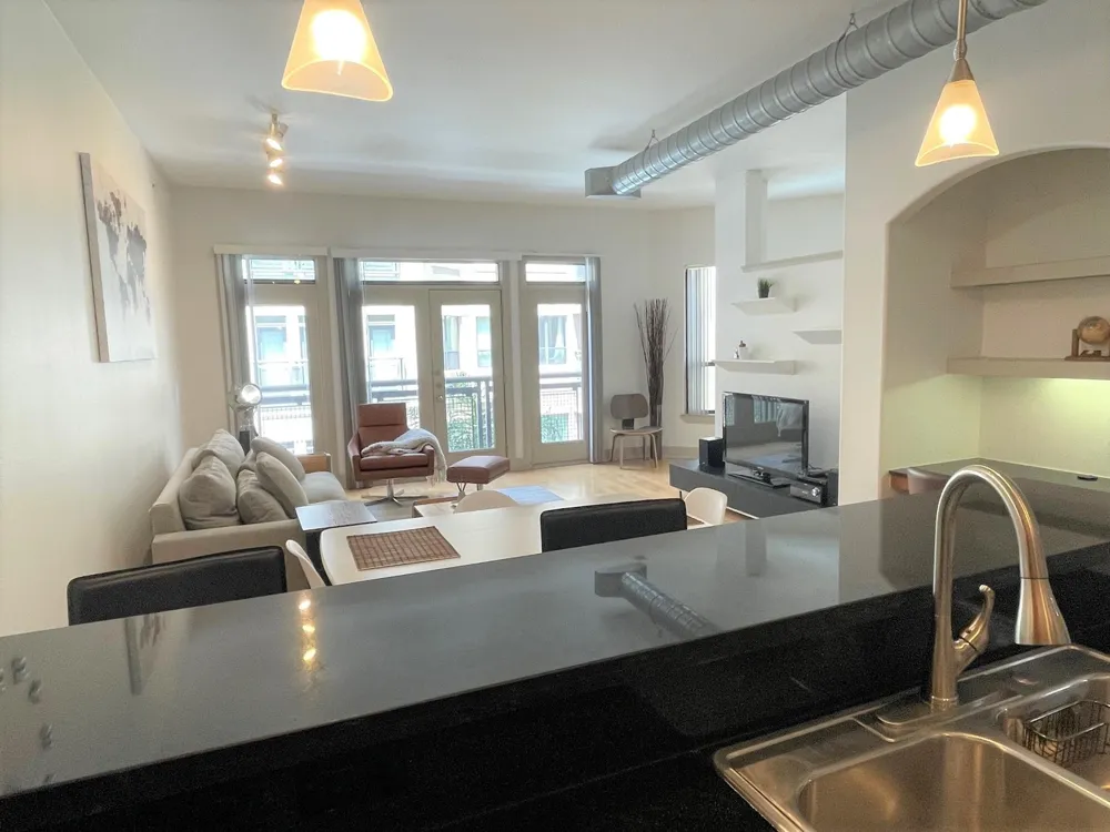 1901 Post Oak Boulevard #2605 Houston, TX 77056