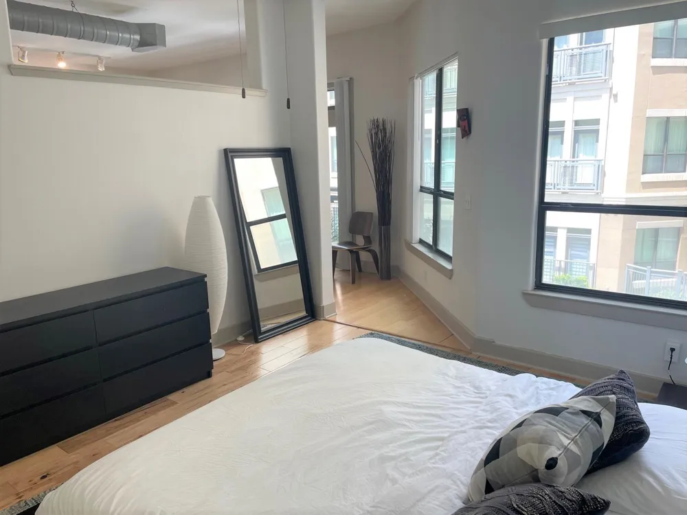 1901 Post Oak Boulevard #2605 Houston, TX 77056