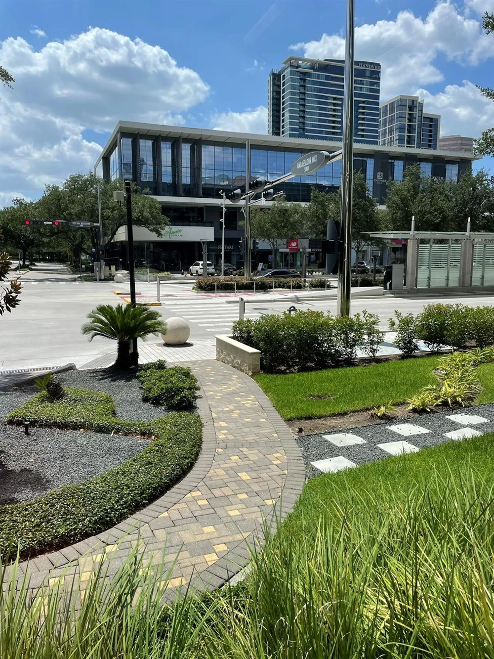 1901 Post Oak Boulevard #2605 Houston, TX 77056