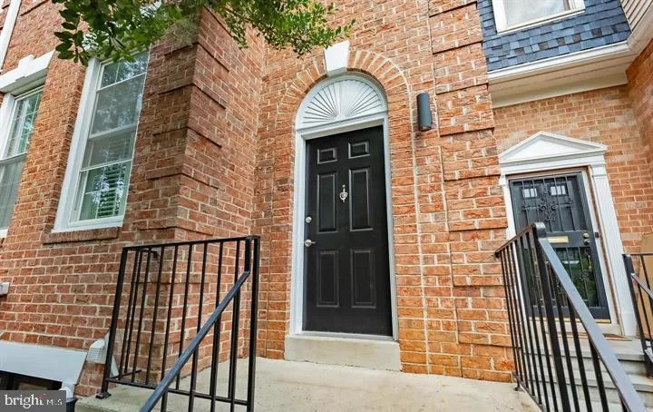 2317 37TH STREET NW #UPPER Washington, DC 20007