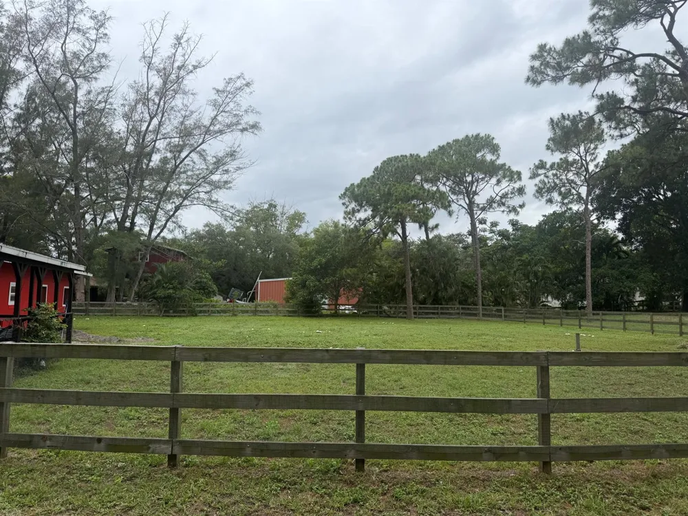 4020 Vinkemulder Road Coconut Creek, FL 33073