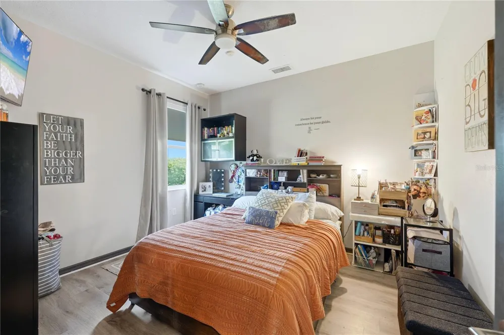 1568 HICKORY VIEW CIRCLE Parrish, FL 34219