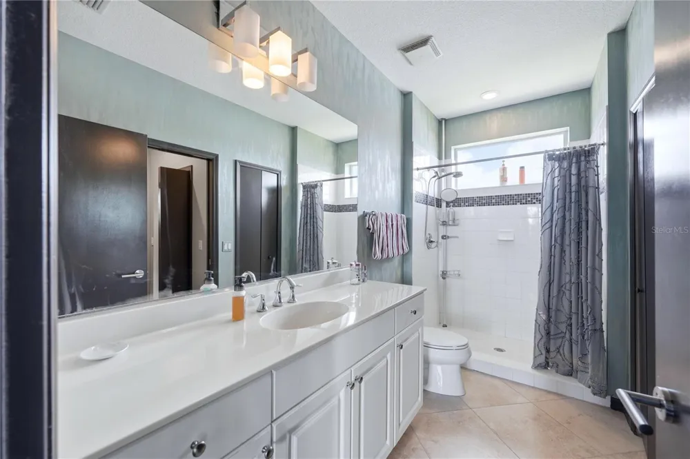 1568 HICKORY VIEW CIRCLE Parrish, FL 34219