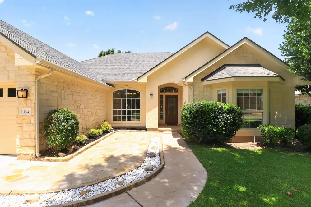 102 River Down Road Georgetown, TX 78628