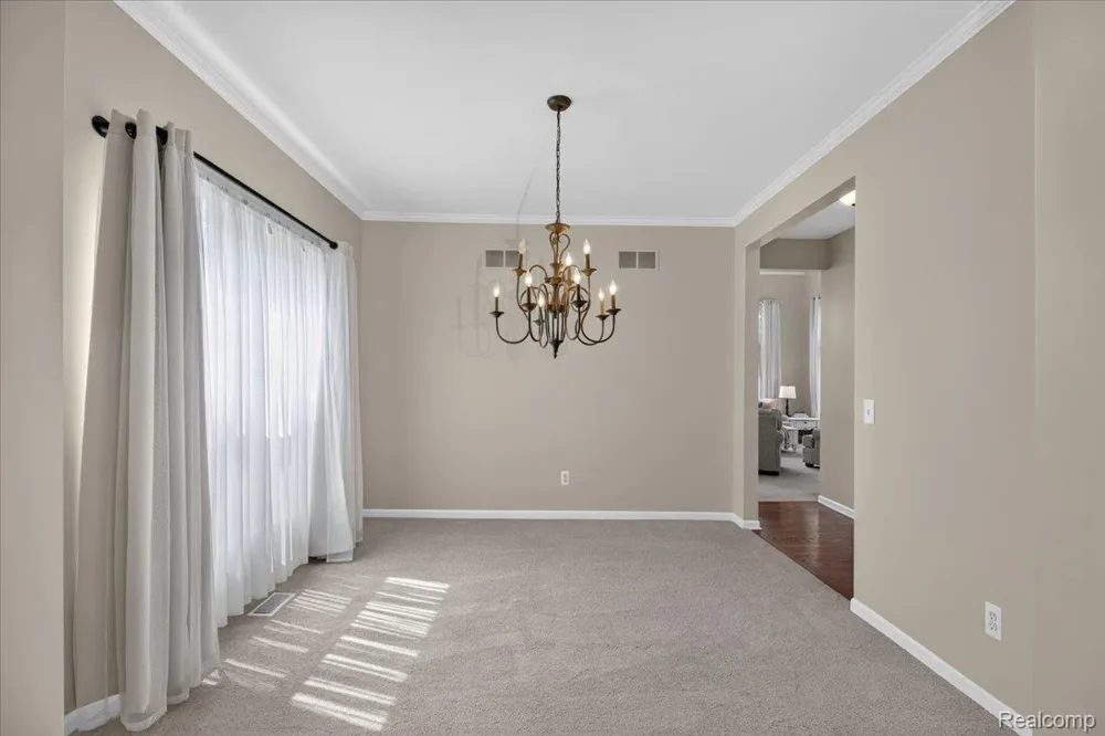 840 Cross Circle Oxford Charter Township, MI 48371