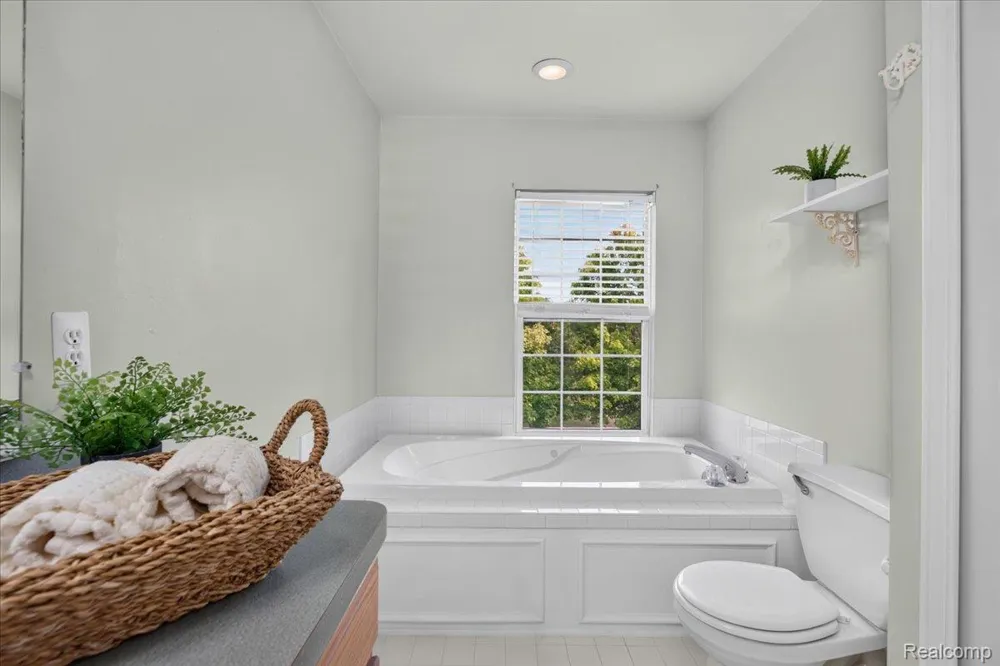 840 Cross Circle Oxford Charter Township, MI 48371