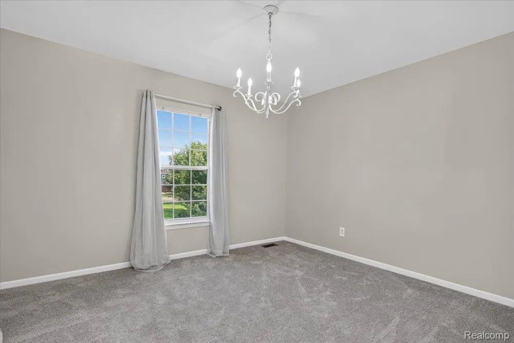 840 Cross Circle Oxford Charter Township, MI 48371