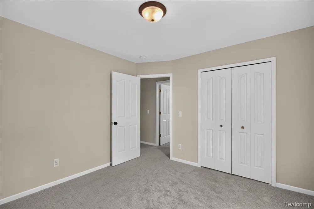 840 Cross Circle Oxford Charter Township, MI 48371
