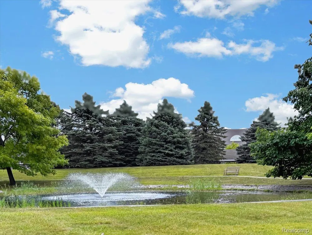 840 Cross Circle Oxford Charter Township, MI 48371