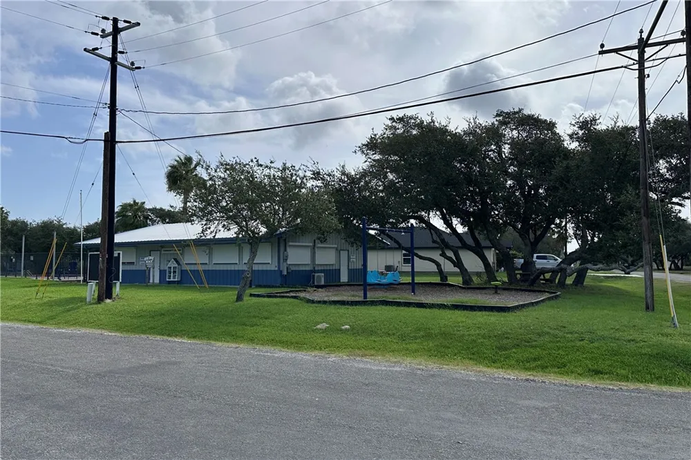 159 Dolphin Drive Rockport, TX 78382
