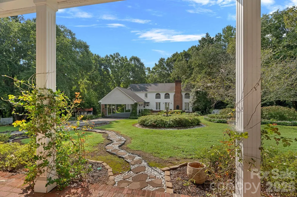 127 Celeste Estates Road Statesville, NC 28677