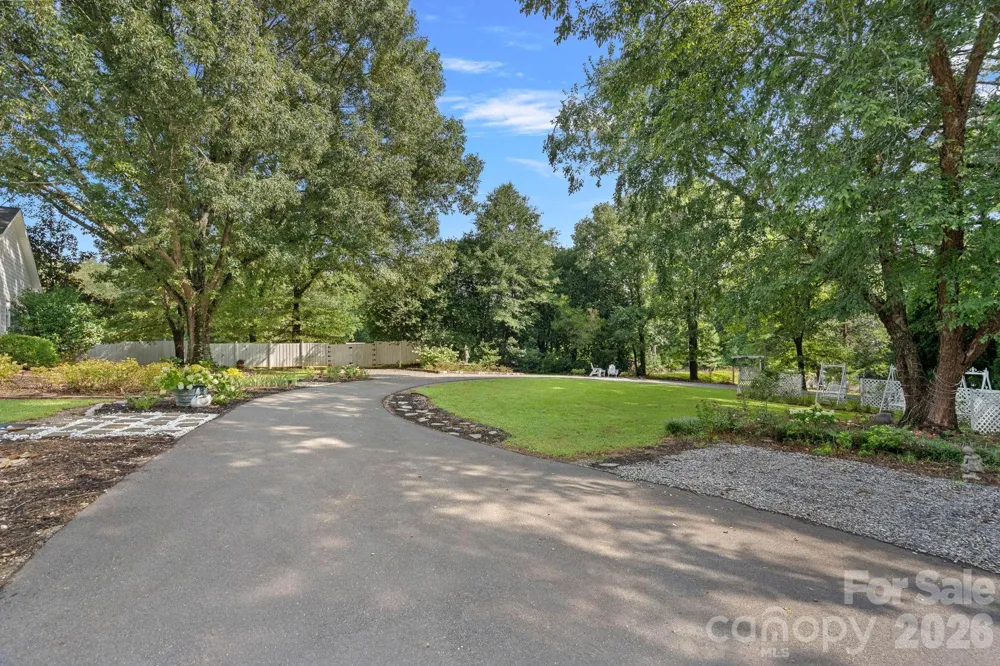127 Celeste Estates Road Statesville, NC 28677