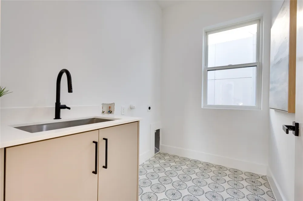 2336 Carroll Avenue Dallas, TX 75204