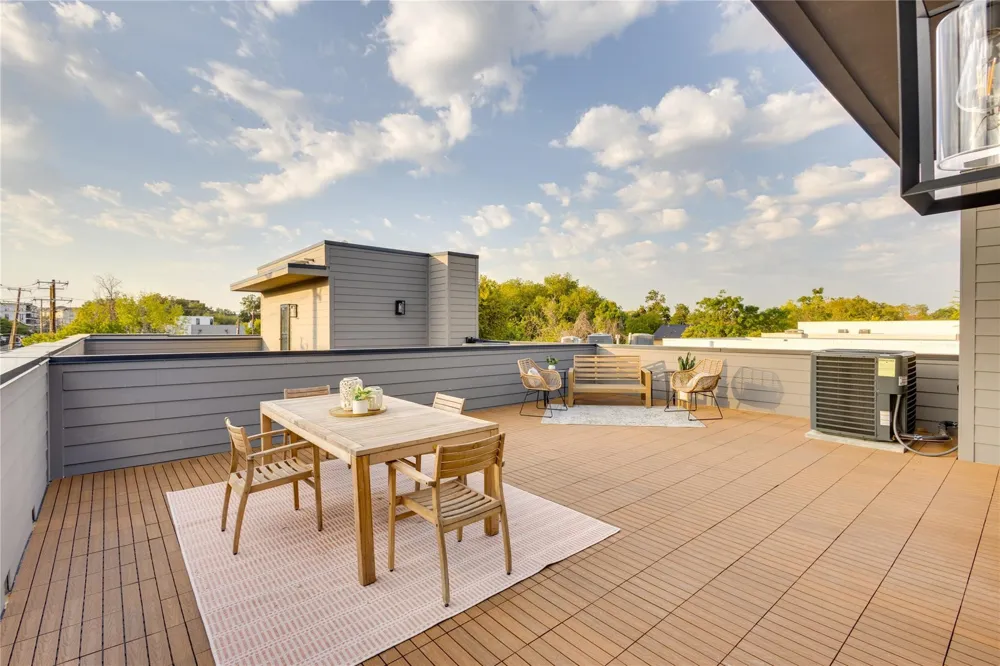 2336 Carroll Avenue Dallas, TX 75204