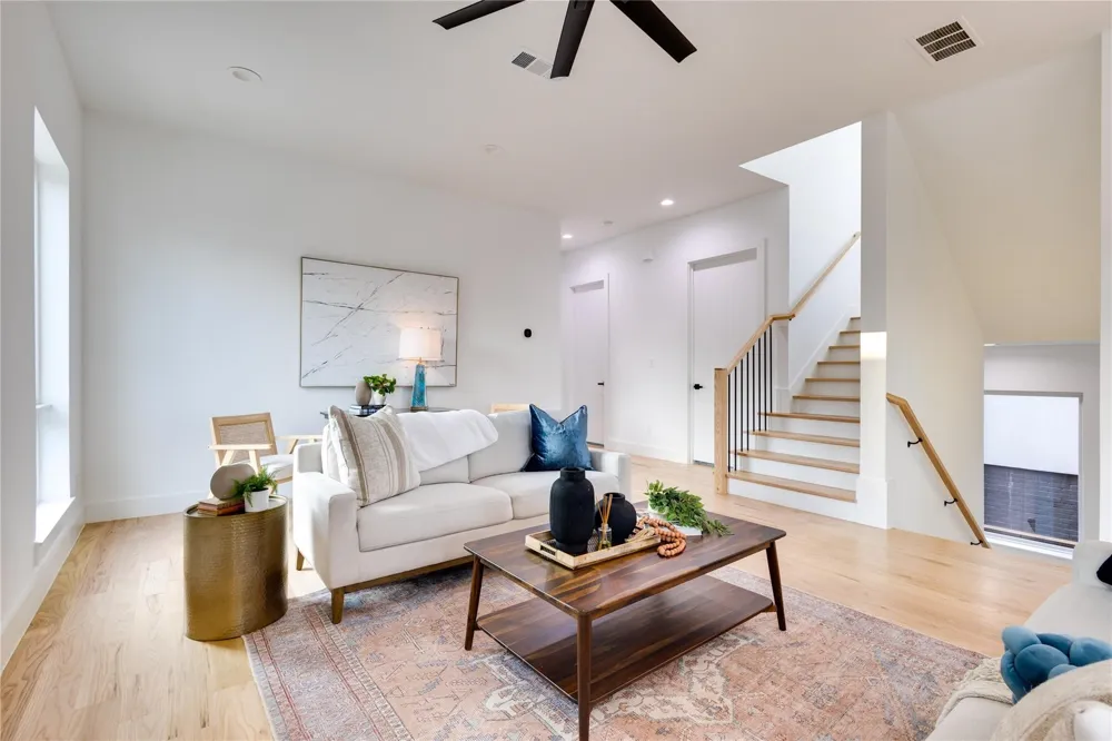 2336 Carroll Avenue Dallas, TX 75204