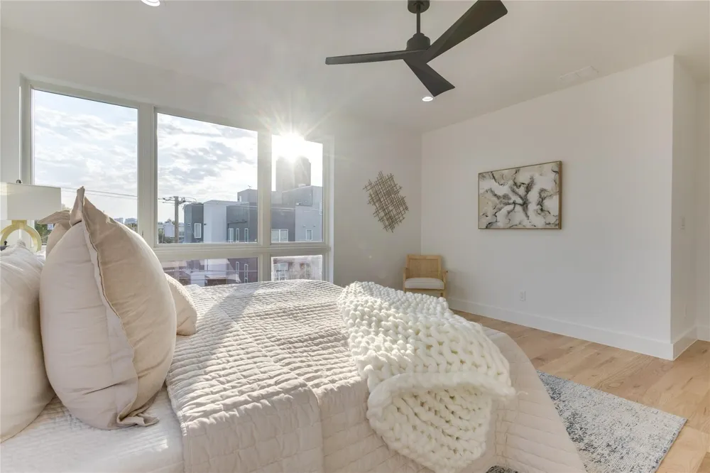 2336 Carroll Avenue Dallas, TX 75204