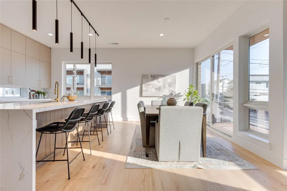 2336 Carroll Avenue Dallas, TX 75204