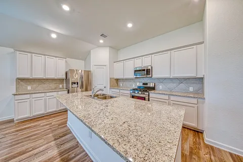 3031 Azalea Point